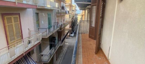 3 bedrooms House in Villabate, Italy No. 294601 3