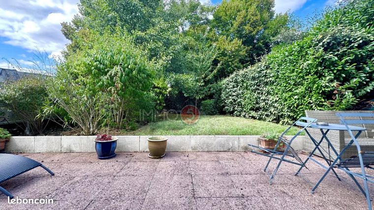 3 chambres Appartement à Le Raincy, France No. 360259