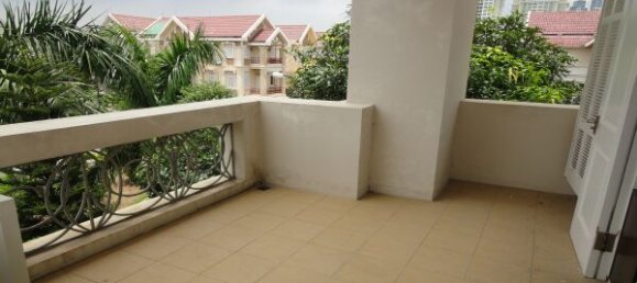 Вилла с 4 спальнями в Тэйхо, Вьетнам № 6341 4