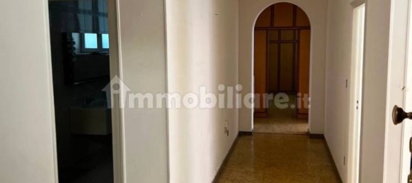 4 bedrooms Apartment in Turin, Italy No. 151451 4