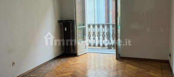 4 bedrooms Apartment in Turin, Italy No. 151451 34