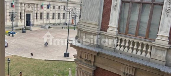 4 bedrooms Apartment in Turin, Italy No. 151451 9