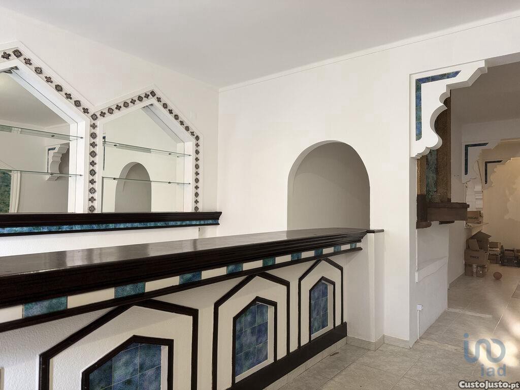 Propriété commerciale à Portimao, Portugal 244m² No. 216343