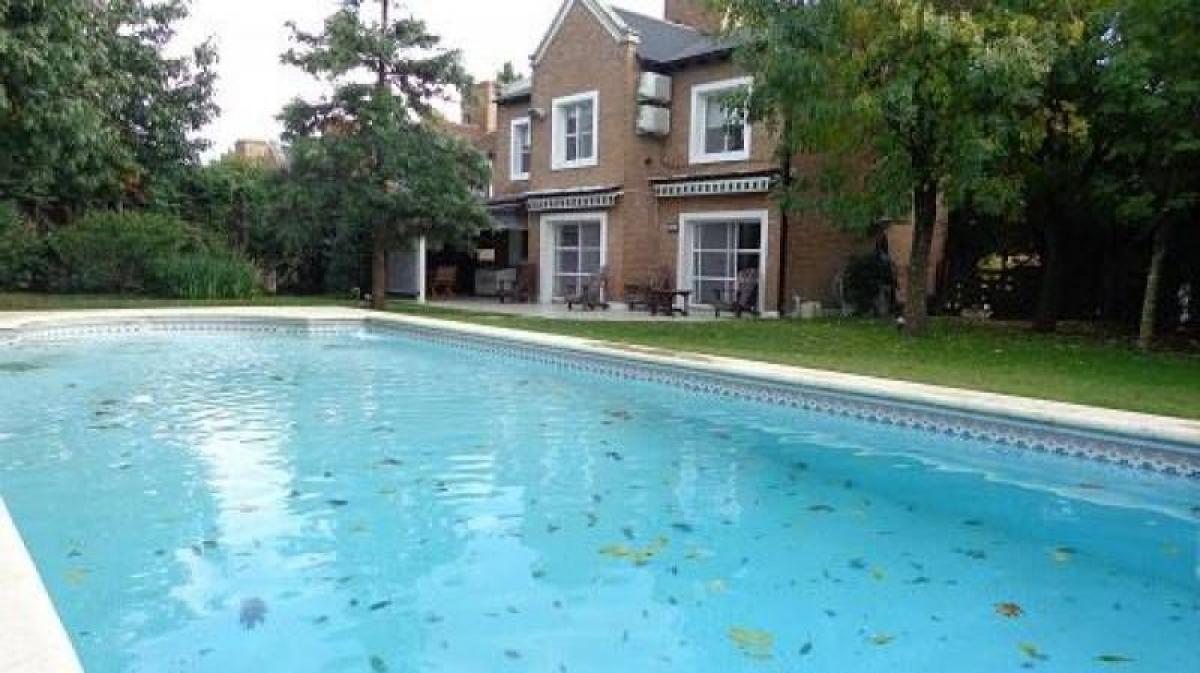 4 bedrooms House in Pilar, Argentina No. 59618