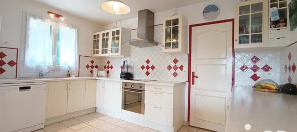 4 Schlafzimmer Haus in Paron, France, Nr. 195732 5