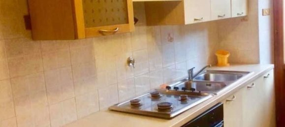 3 bedrooms Apartment in Turin, Italy No. 314083 4