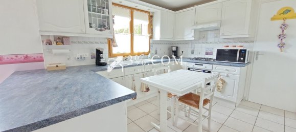 3 bedrooms House in Halluin, France No. 84119 4