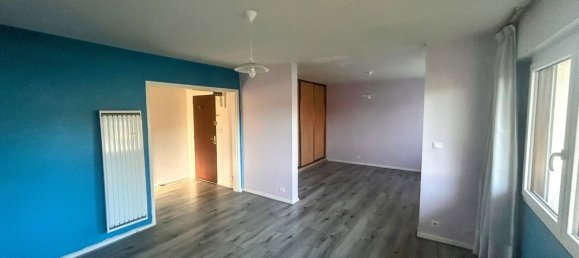 2 bedrooms Apartment in Ussel, France No. 96616 2