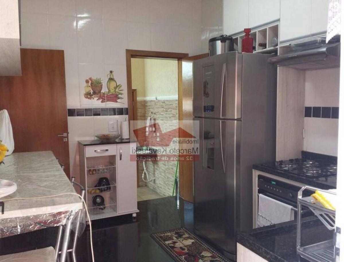 Casa de 3 dormitorios en Sao Paulo, Brazil No. 522429