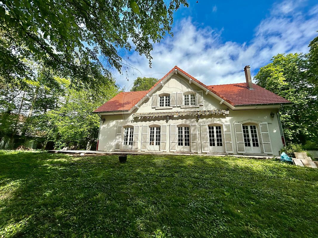 5 bedrooms House in Pont-a-Mousson, France No. 244519