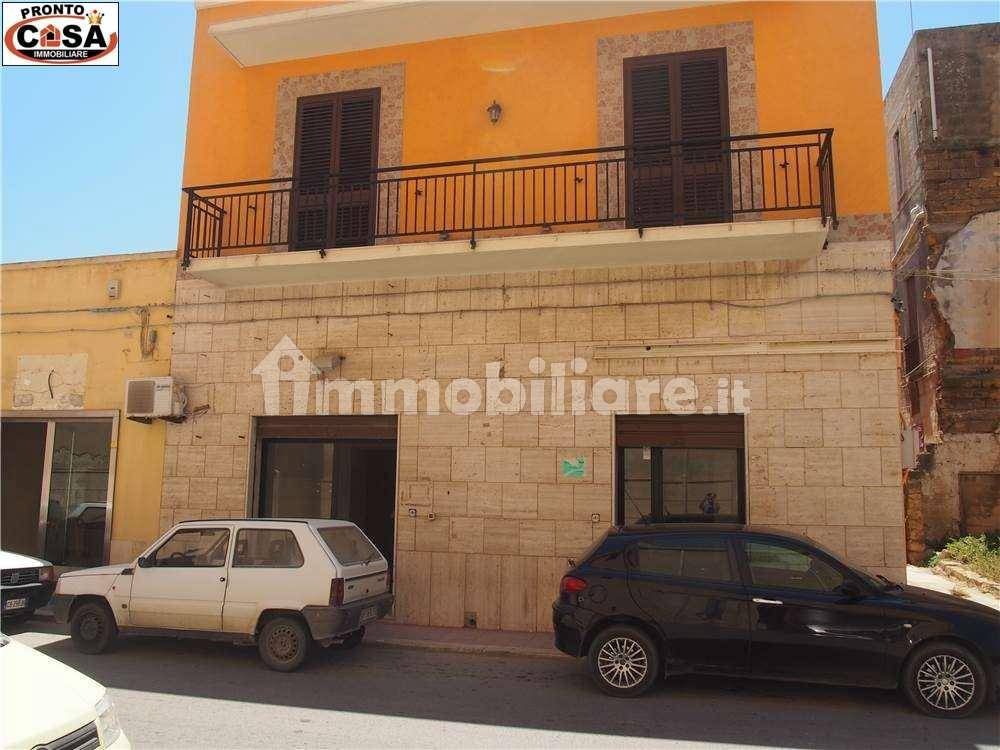 Imóvel comercial de 5 divisões em Petrosino, Italy N.º 81025