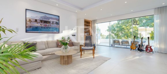 6 bedrooms Villa in Marbella, Spain No. 119293 3