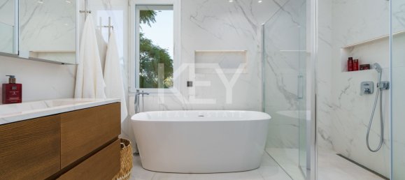 6 bedrooms Villa in Marbella, Spain No. 119293 27