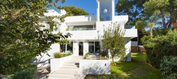 6 bedrooms Villa in Marbella, Spain No. 119293 2