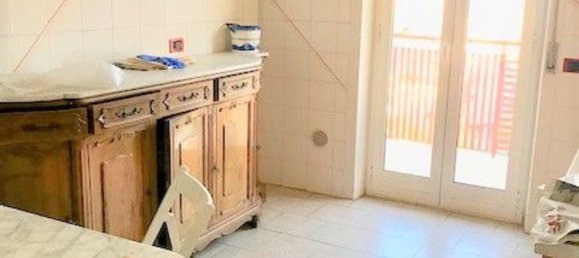 4 rooms Apartment in Modugno, Italy No. 158776 6