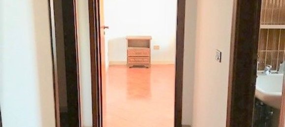 4 rooms Apartment in Modugno, Italy No. 158776 3
