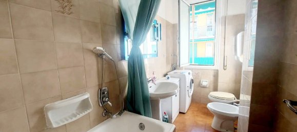 3 rooms Apartment in Rapallo, Italy No. 193986 12