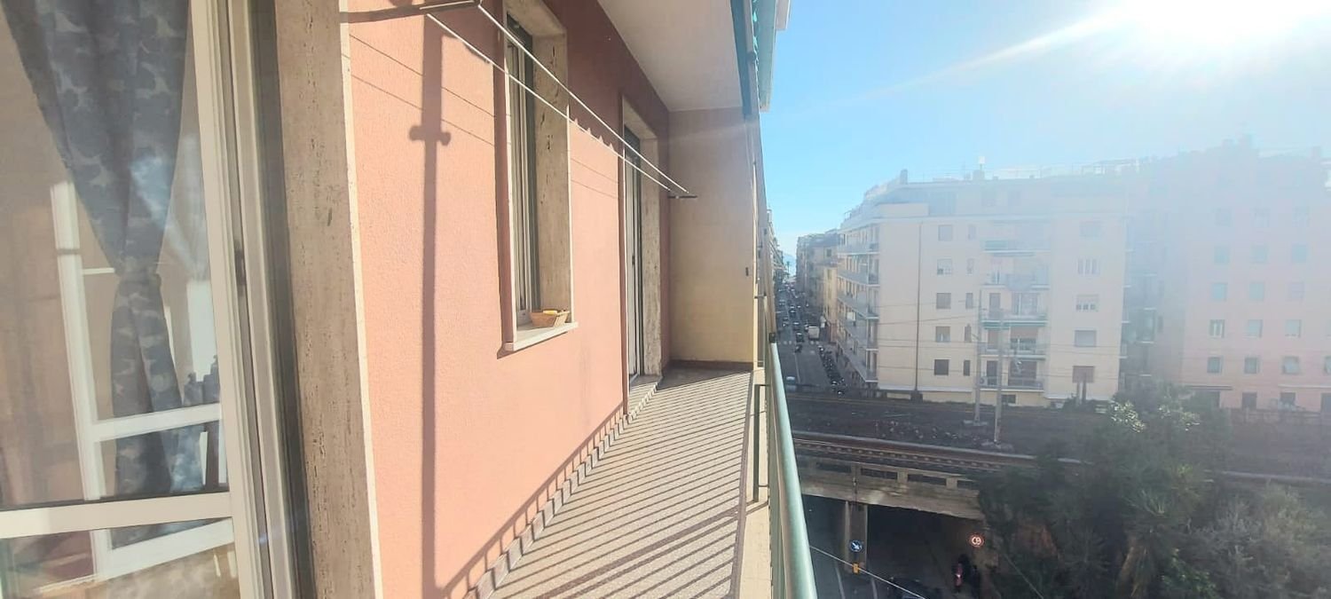 3غرفة شقة في Rapallo, Italy رقم 193986