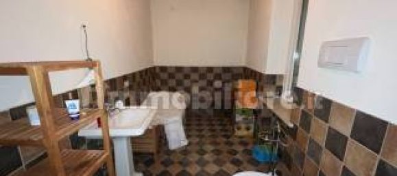 2 bedrooms Apartment in Pavia, Italy No. 378518 3