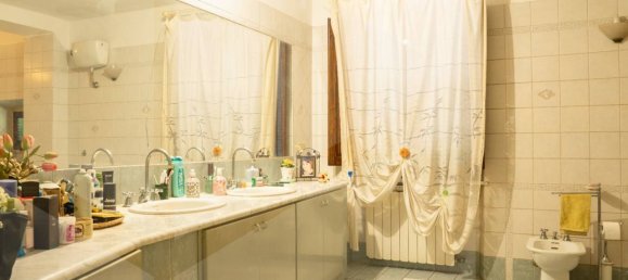 6-salle Maison à Vecchiano, Italy No. 227625 9