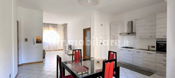 2 bedrooms Apartment in Florence, Italy No. 207478 8