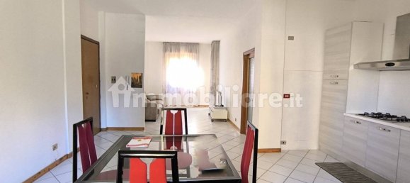 2 bedrooms Apartment in Florence, Italy No. 207478 9