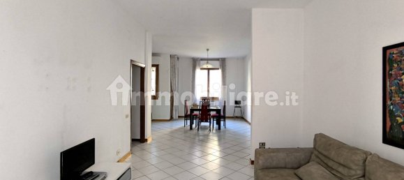 2 bedrooms Apartment in Florence, Italy No. 207478 5