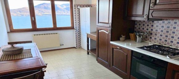 6 bedrooms Villa in Oggebbio, Italy No. 129172 13