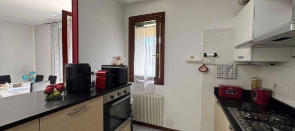 3 rooms Apartment in Chiarano, Italy No. 263905 14
