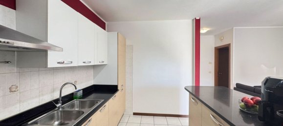 3 rooms Apartment in Chiarano, Italy No. 263905 19