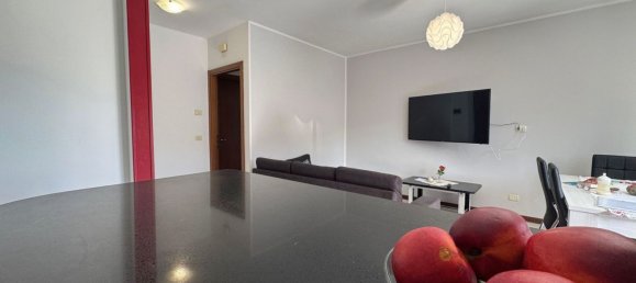 3 rooms Apartment in Chiarano, Italy No. 263905 10