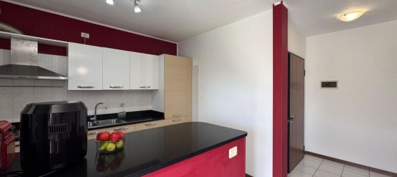 3 rooms Apartment in Chiarano, Italy No. 263905 9