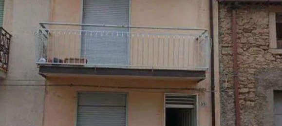 Casa de 4 habitaciónes en Montalbano Elicona, Italy No. 37995 28