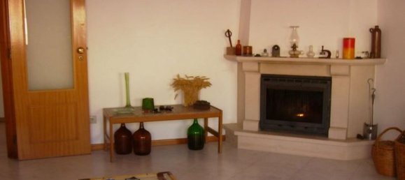 3 rooms Apartment in Turin, Italy No. 258288 2