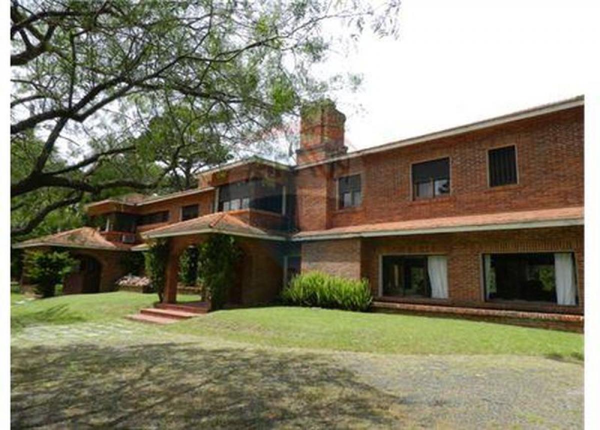 5 bedrooms House in Punta del Este, Uruguay No. 3311