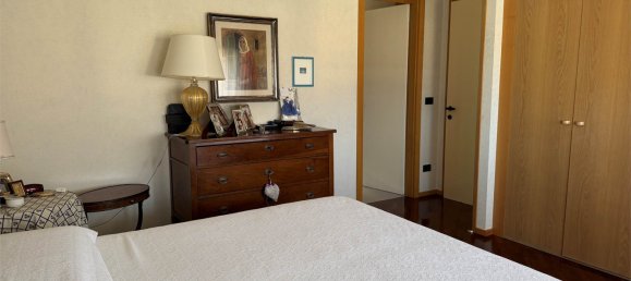 Ático de 3 dormitorios en Vittorio Veneto, Italy No. 61752 23