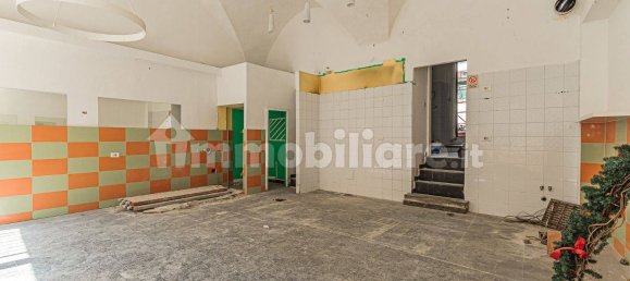 2 bedrooms Apartment in Pistoia, Italy No. 267471 2