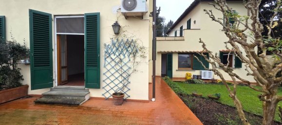 10 rooms House in Florence, Italy No. 52110 2