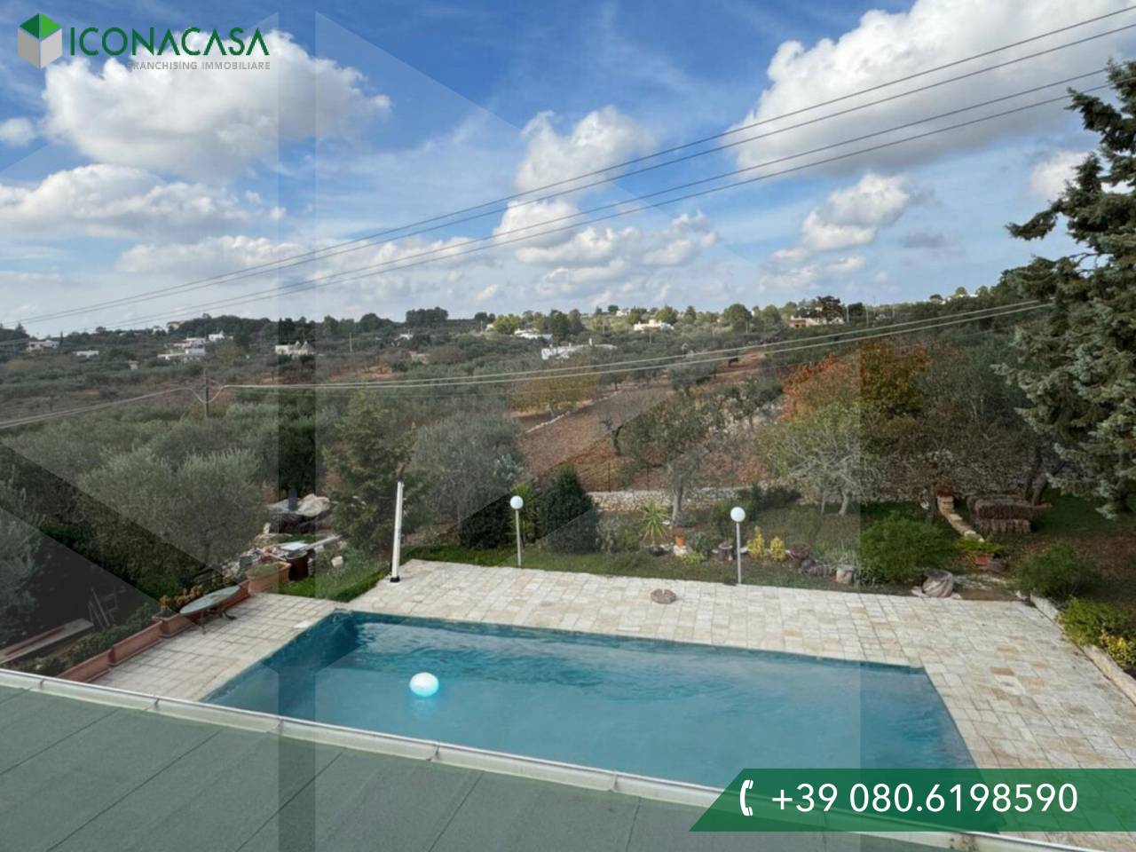 9 rooms Villa in Monopoli, Italy No. 17848