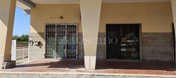 Gewerbliche Immobilie in Anzio, Italy 40m², Nr. 155750 2