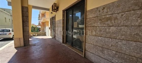 Gewerbliche Immobilie in Anzio, Italy 40m², Nr. 155750 5