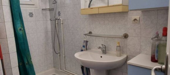 2 bedrooms Apartment in Paris, France No. 320048 9