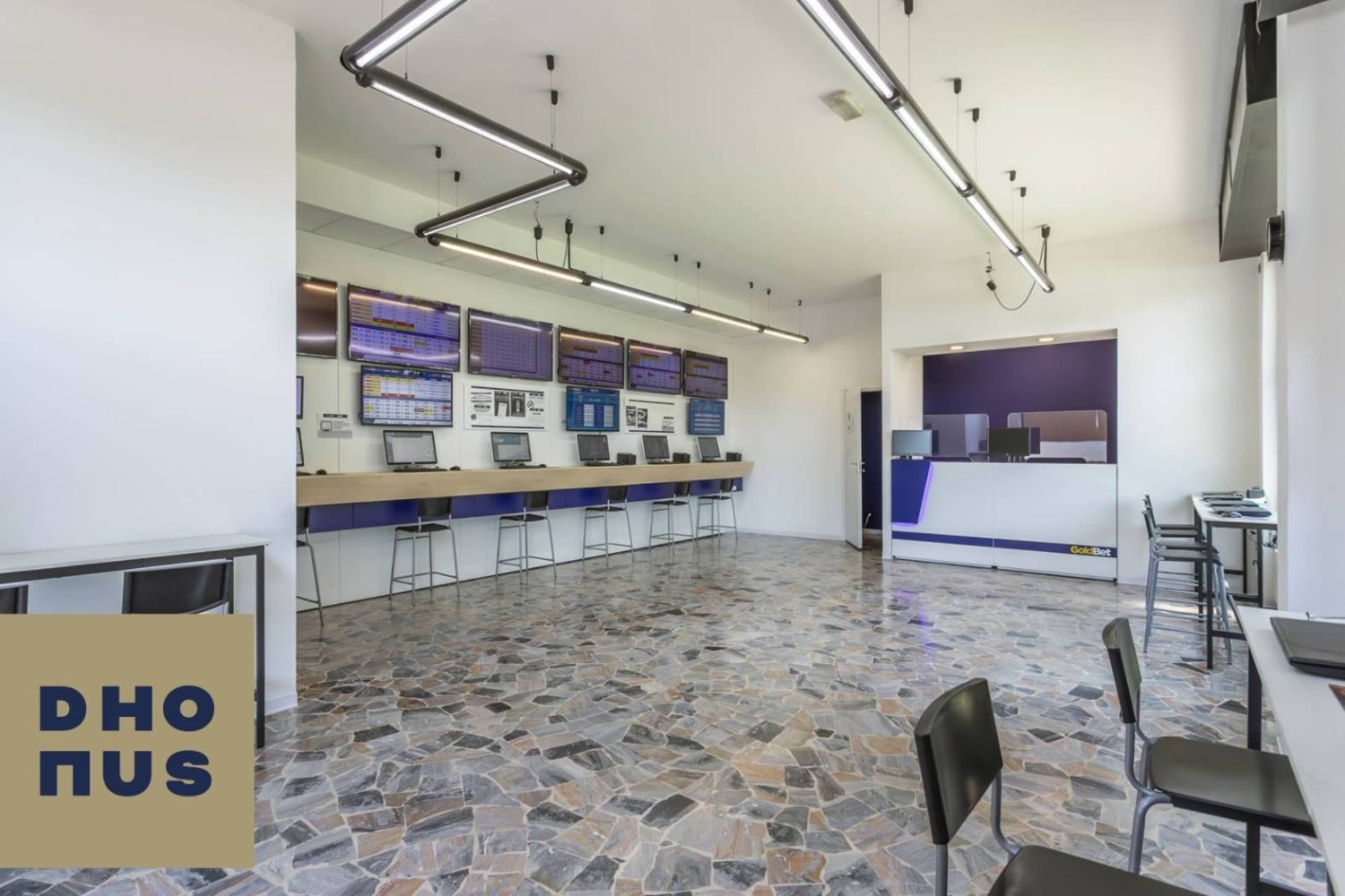 1-Zimmer Gewerbliche Immobilie in Bonate Sotto, Italy, Nr. 378986