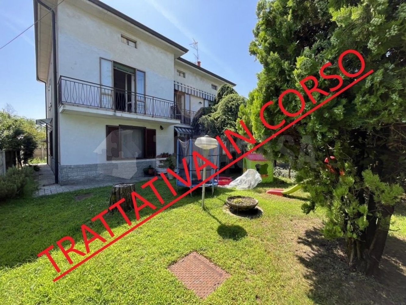 7 rooms Villa in Samarate, Italy No. 145416