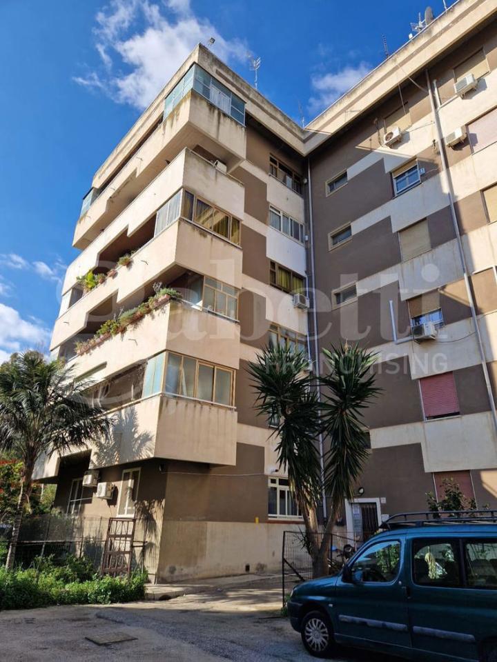 4غرفة شقة في Messina, Italy رقم 155462