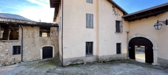 Casa de 6 dormitorios en Ome, Italy No. 162039 2