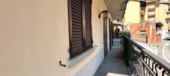 Apartamento de 2 dormitorios en Leffe, Italy No. 357175 10