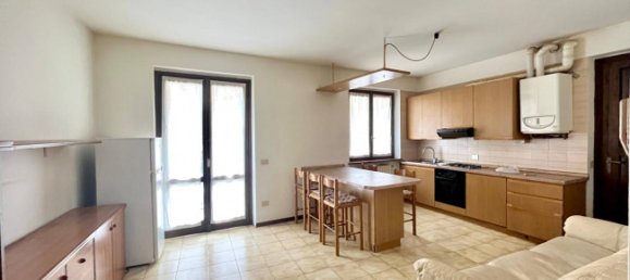 Apartamento de 2 dormitorios en Leffe, Italy No. 357175 2