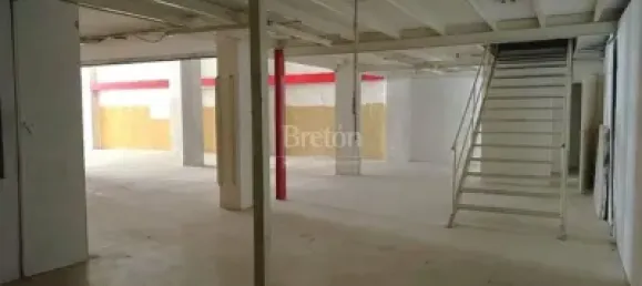 299m² Commercial property in Zaragoza, Spain No. 64249 5