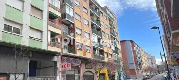 299m² Commercial property in Zaragoza, Spain No. 64249 6